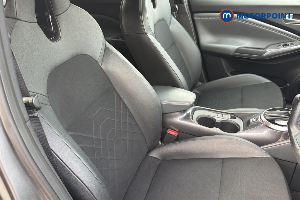 Nissan Juke 1.0 Dig-t N-connecta Suv Dct Euro Black #18