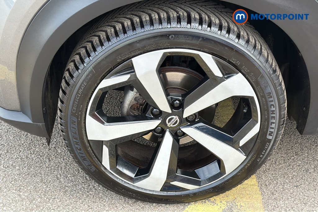 Nissan Juke 1.0 Dig-t N-connecta Suv Dct Euro Black #27