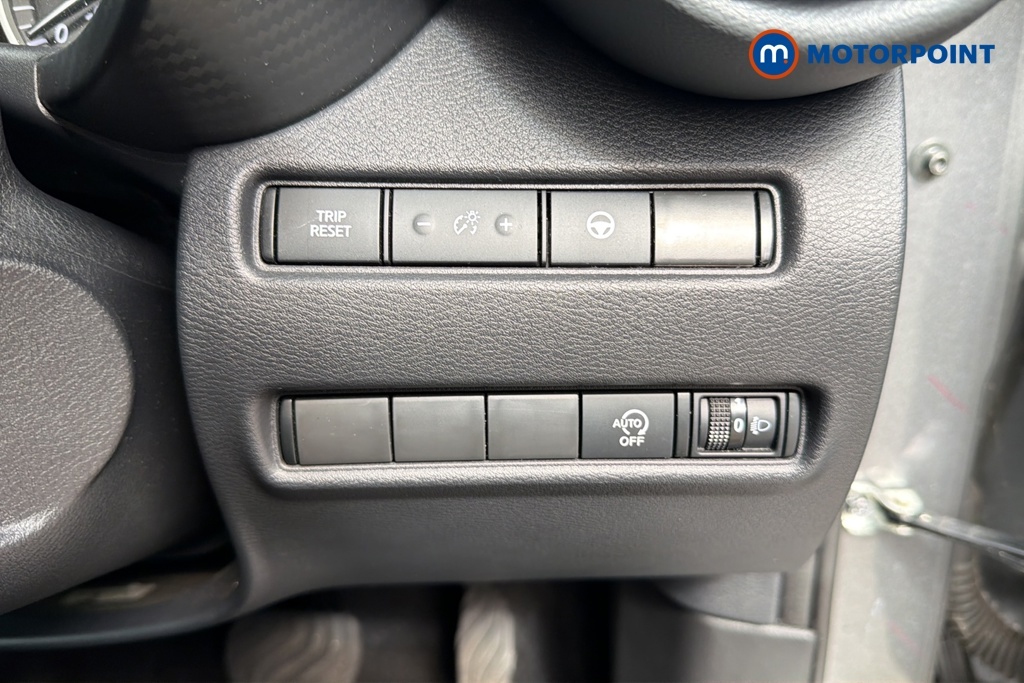 Nissan Juke 1.0 Dig-t N-connecta Suv Dct Euro Black #12