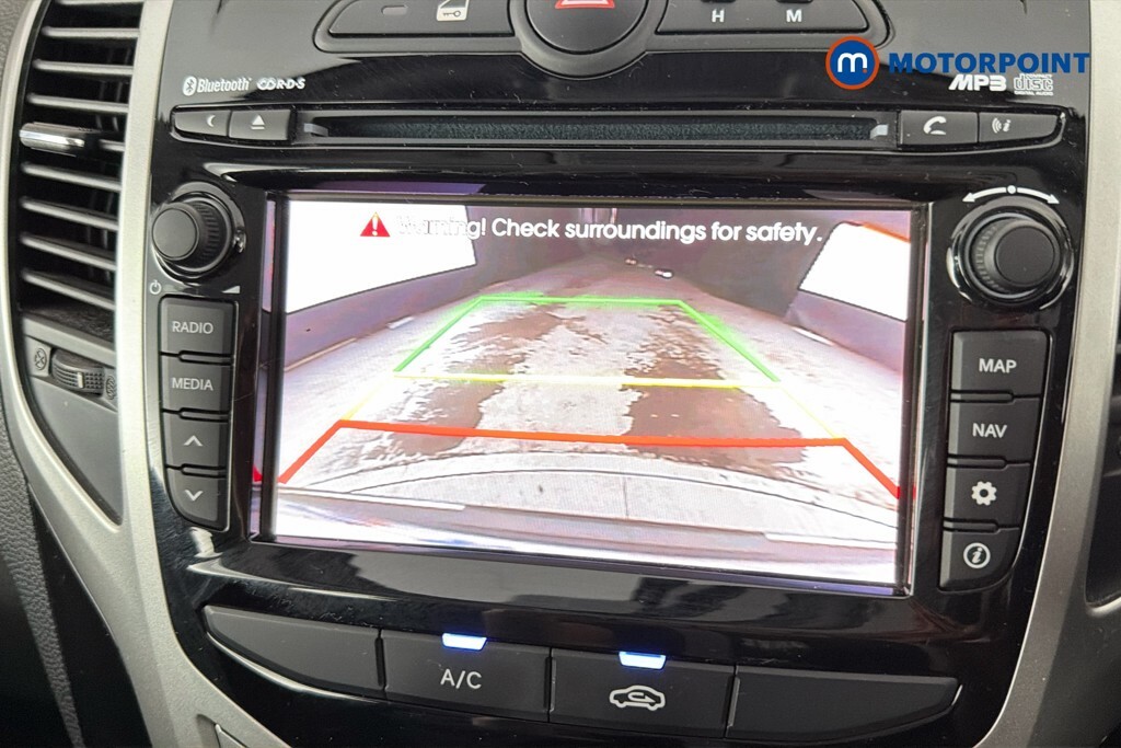 Hyundai Ix20 1.6 Se Nav Hatchback Euro 6 125 Red #16