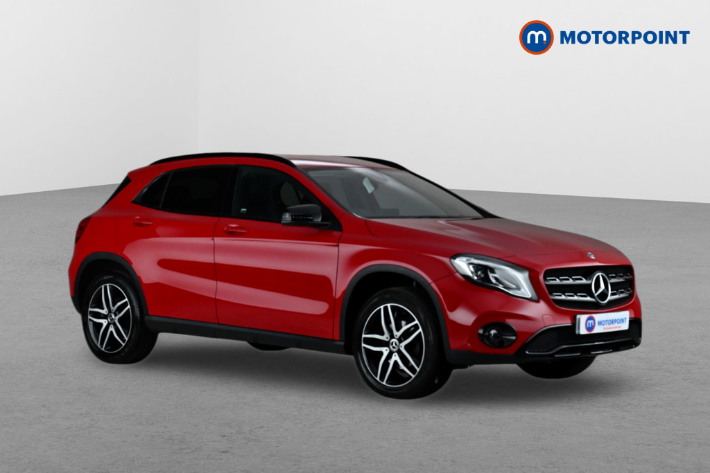 Mercedes-Benz GLA Class Gla 180 Urban Edition Red
