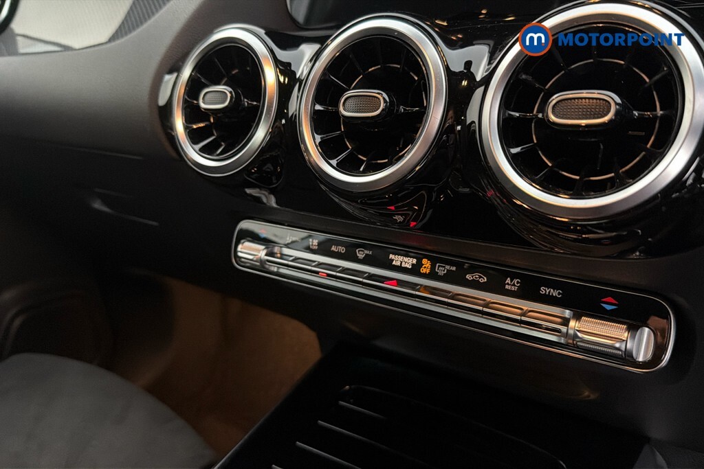 Mercedes-Benz GLA Class Mercedes-benz Gla 1.3 250E 15.6Kwh Exclusive Editi Black #19