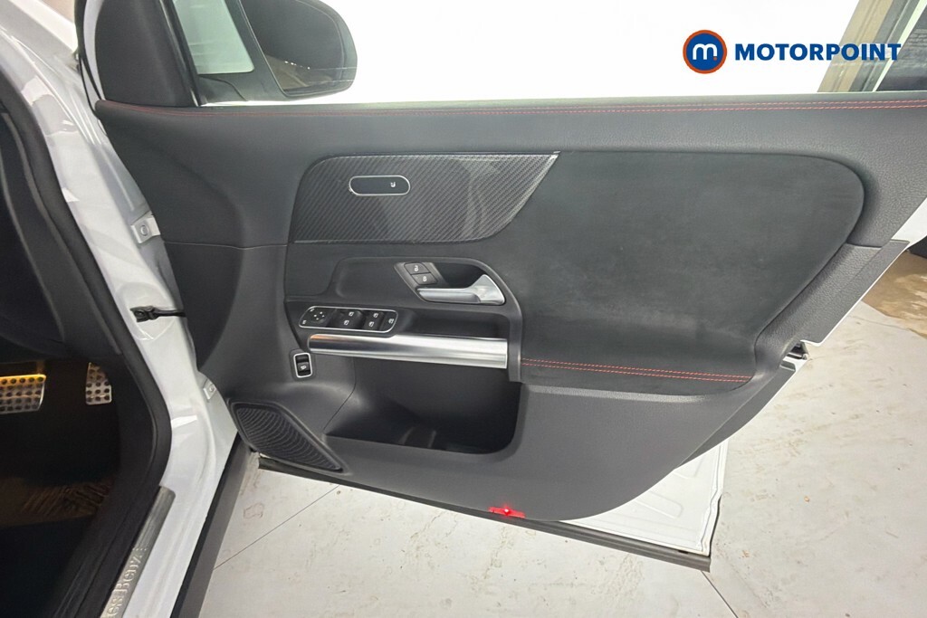 Mercedes-Benz GLA Class Mercedes-benz Gla 1.3 250E 15.6Kwh Exclusive Editi Black #24
