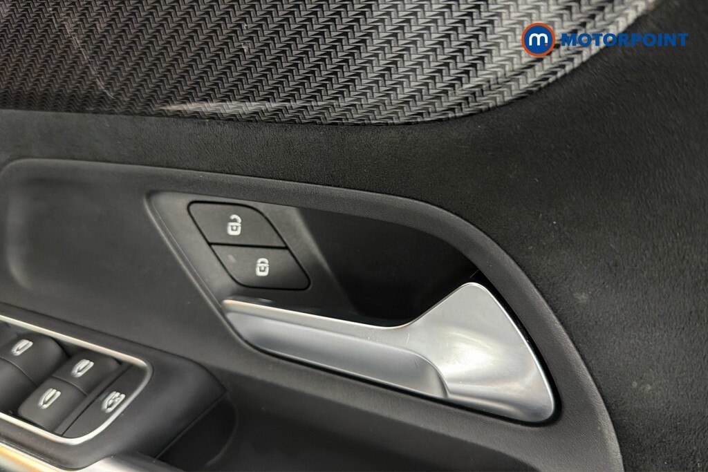 Mercedes-Benz GLA Class Mercedes-benz Gla 1.3 250E 15.6Kwh Exclusive Editi Black #38
