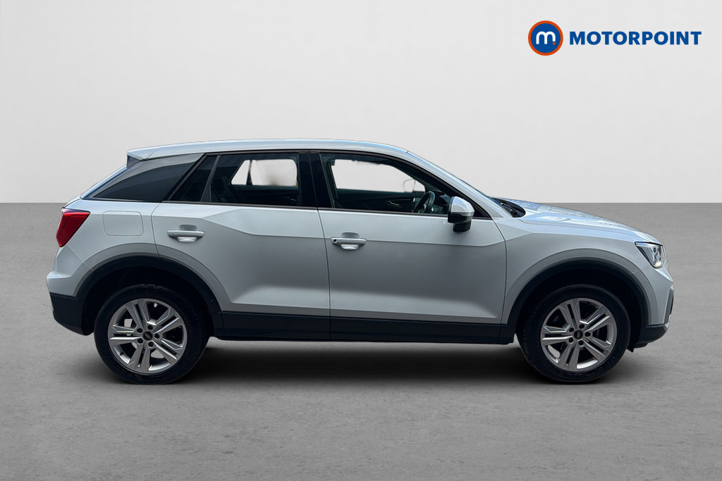 Audi Q2 30 Tfsi Sport White #4