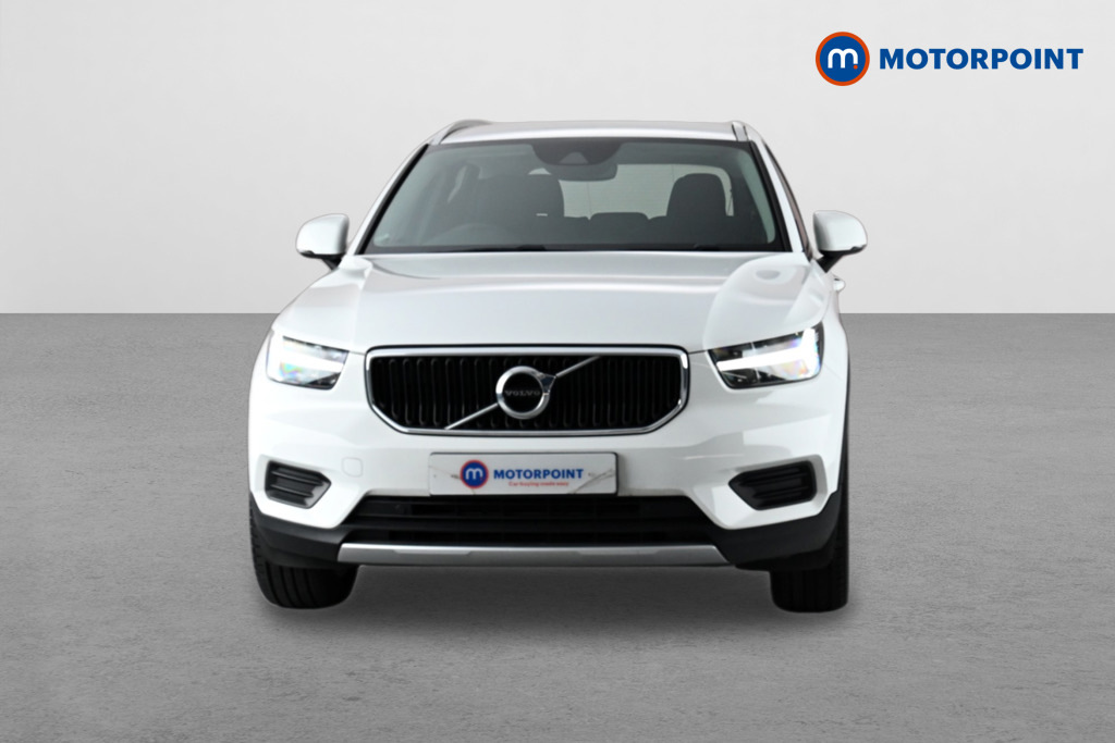 Volvo XC40 1.5 T3 163 Momentum White #2