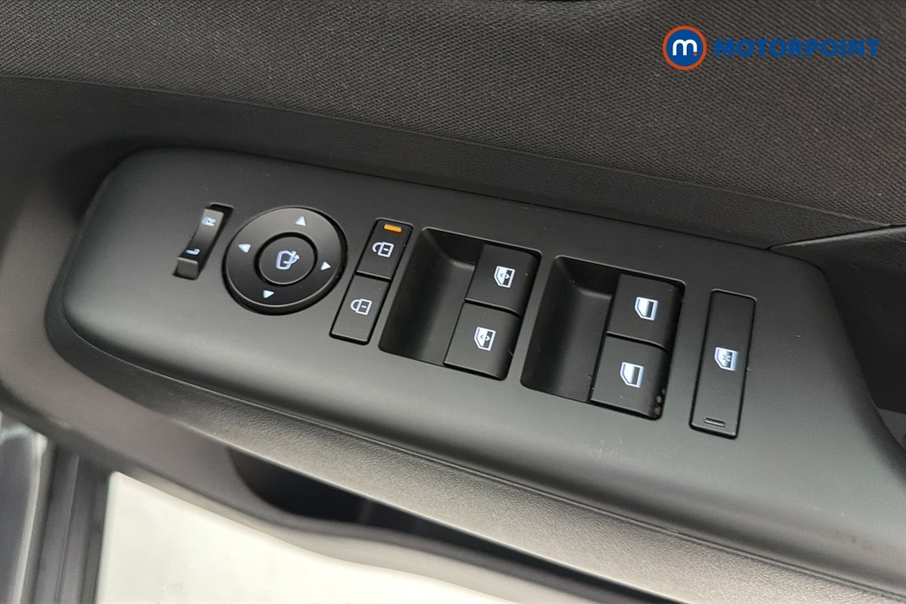 Hyundai Kona 1.6 Hybrid 129 Advance Dct 2025 Grey #22