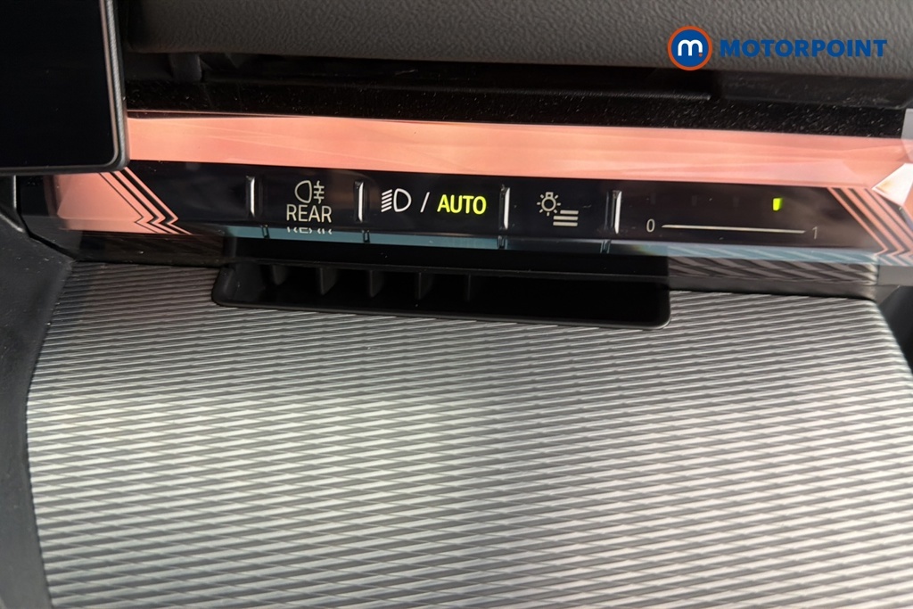 BMW i5 40 83.9Kwh M Sport Edrive 11Kw Charger Green #16