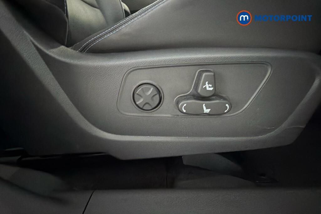 SsangYong Korando e-Motion Suv Grey #25