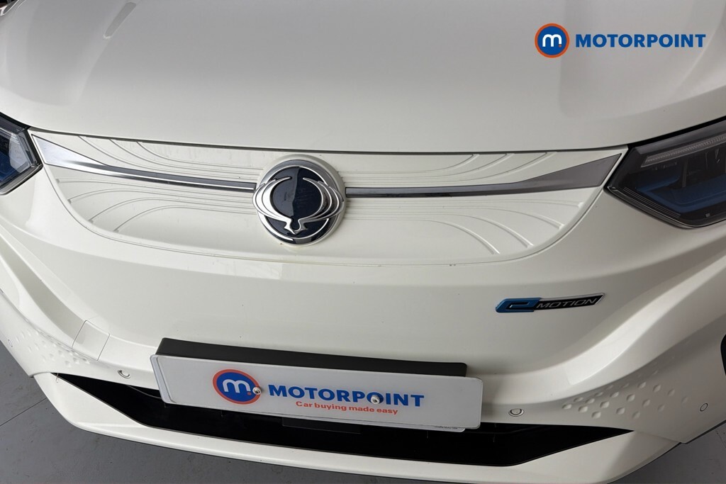 SsangYong Korando e-Motion Suv Grey #39