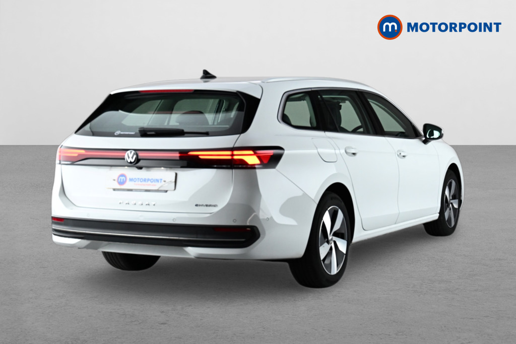 Volkswagen Passat 1.5 Tsi Ehybrid Life Dsg White #6