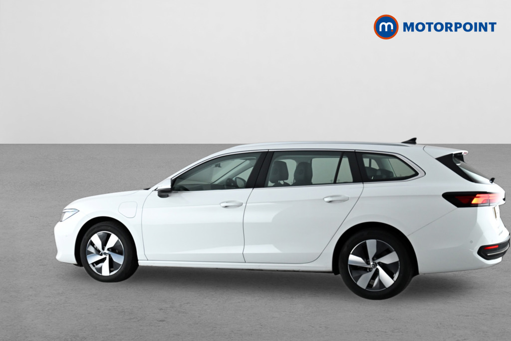 Volkswagen Passat 1.5 Tsi Ehybrid Life Dsg White #4
