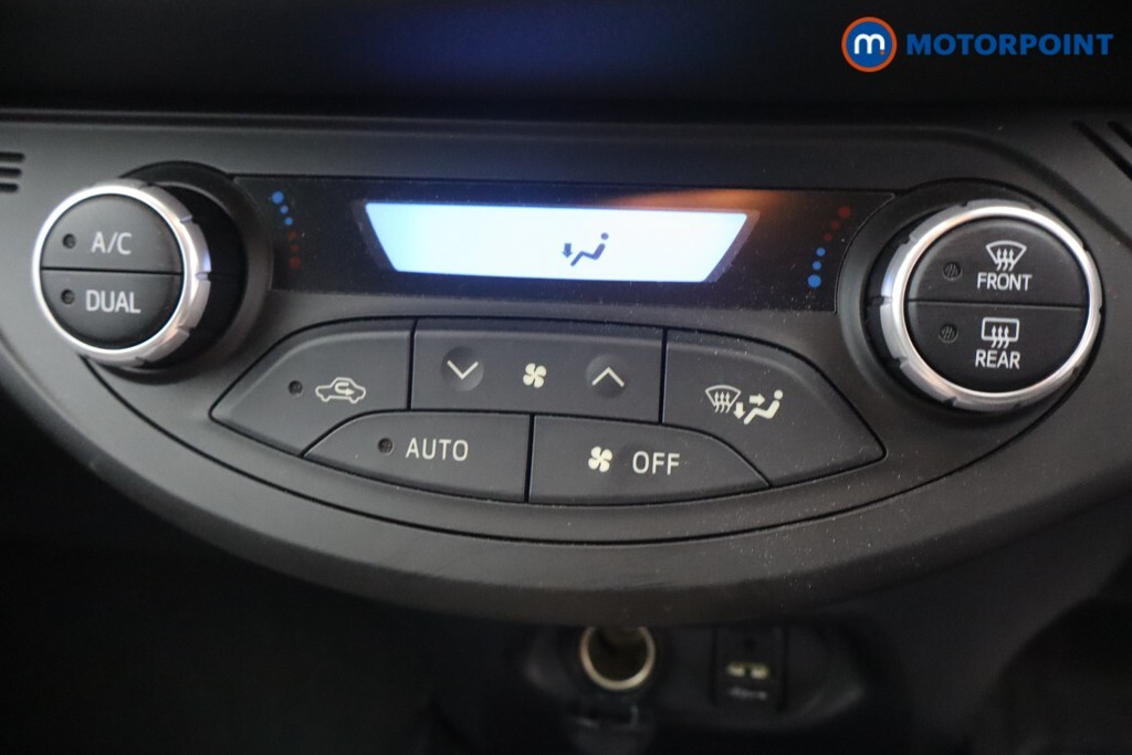 Toyota Yaris 1.5 Hybrid Icon Cvt Grey #25