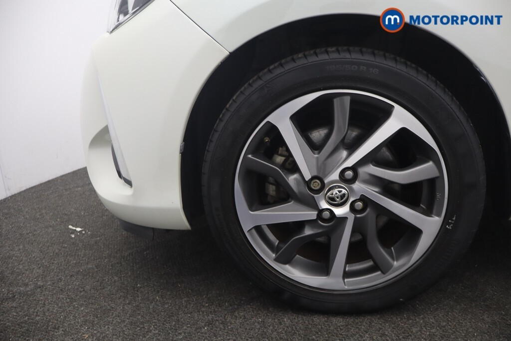 Toyota Yaris 1.5 Hybrid Icon Cvt Grey #36