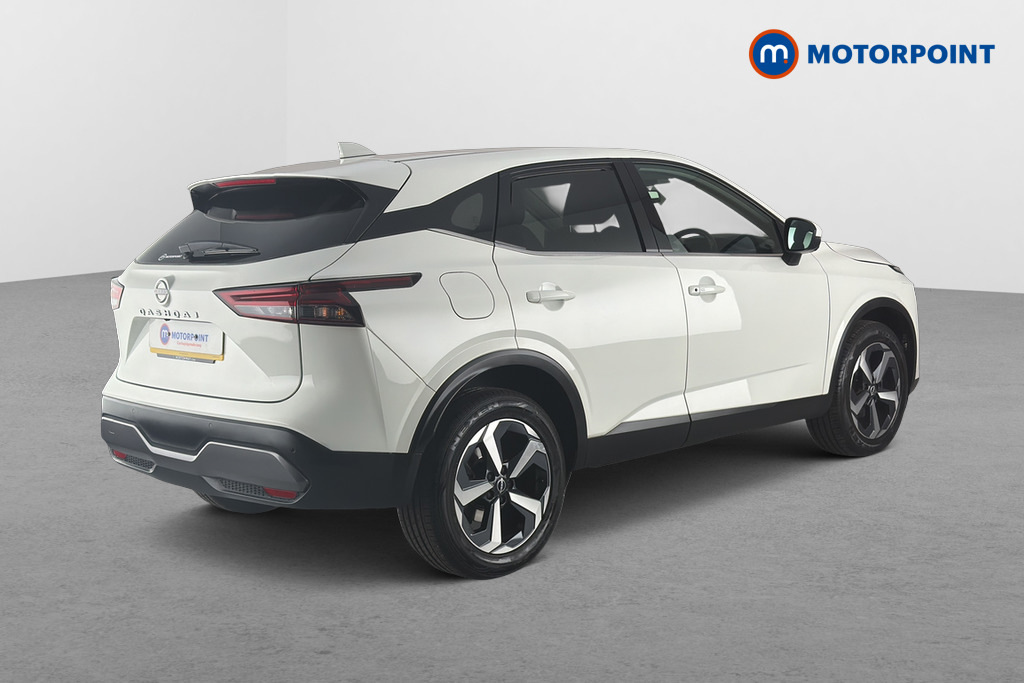 Nissan Qashqai 1.3 Dig-t Mh 158 N-connecta Xtronic OW22BCK White #5