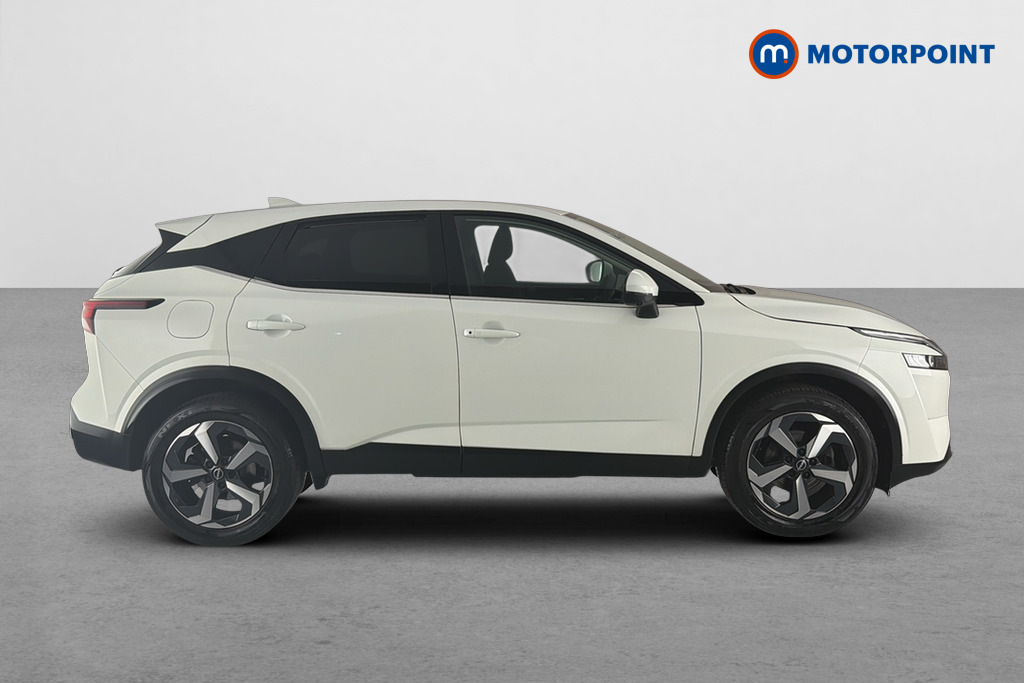 Nissan Qashqai 1.3 Dig-t Mh 158 N-connecta Xtronic OW22BCK White #4
