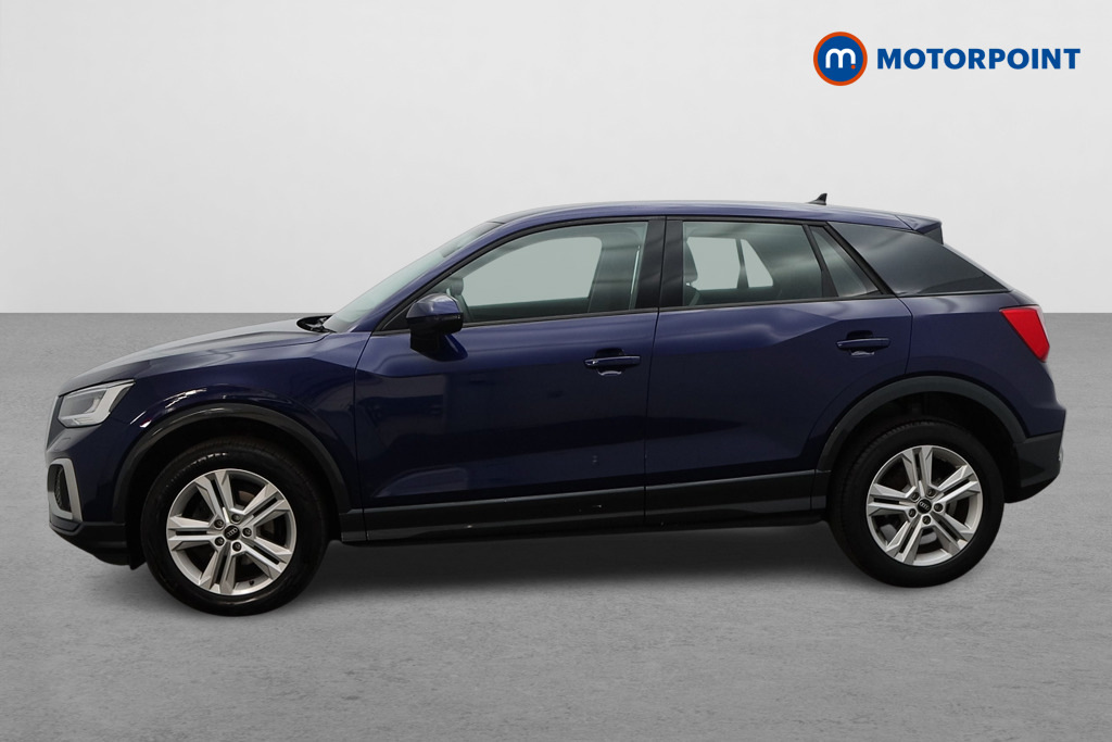 Audi Q2 35 Tfsi Sport S Tronic PF23HVY Blue #4
