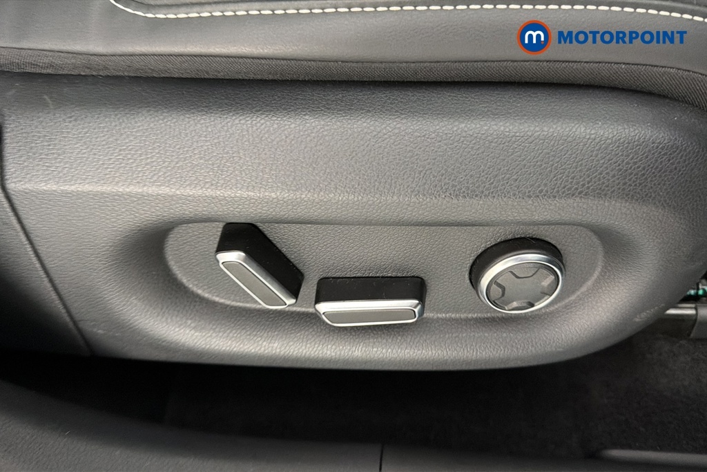 Smart #1 Launch Edition White #27