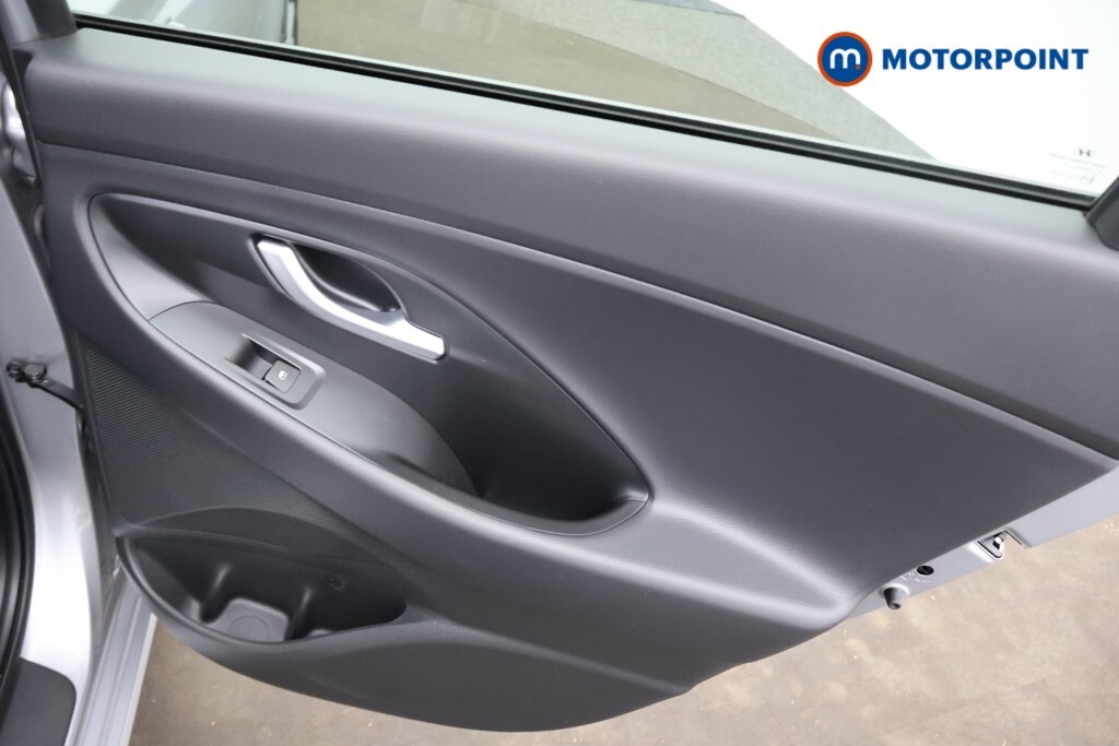 Hyundai I30 1.0 T-gdi Mhev Premium Tourer Dct Euro 6 Ss  #24
