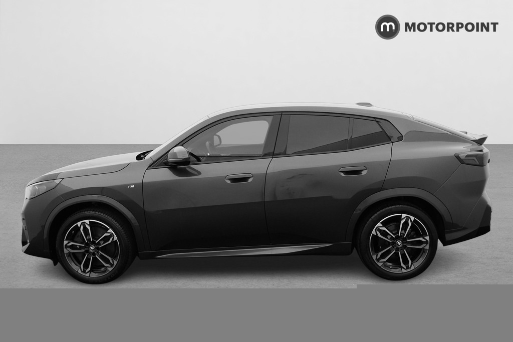 BMW iX2 30 66.5Kwh M Sport Xdrive 11Kw Charger  #4