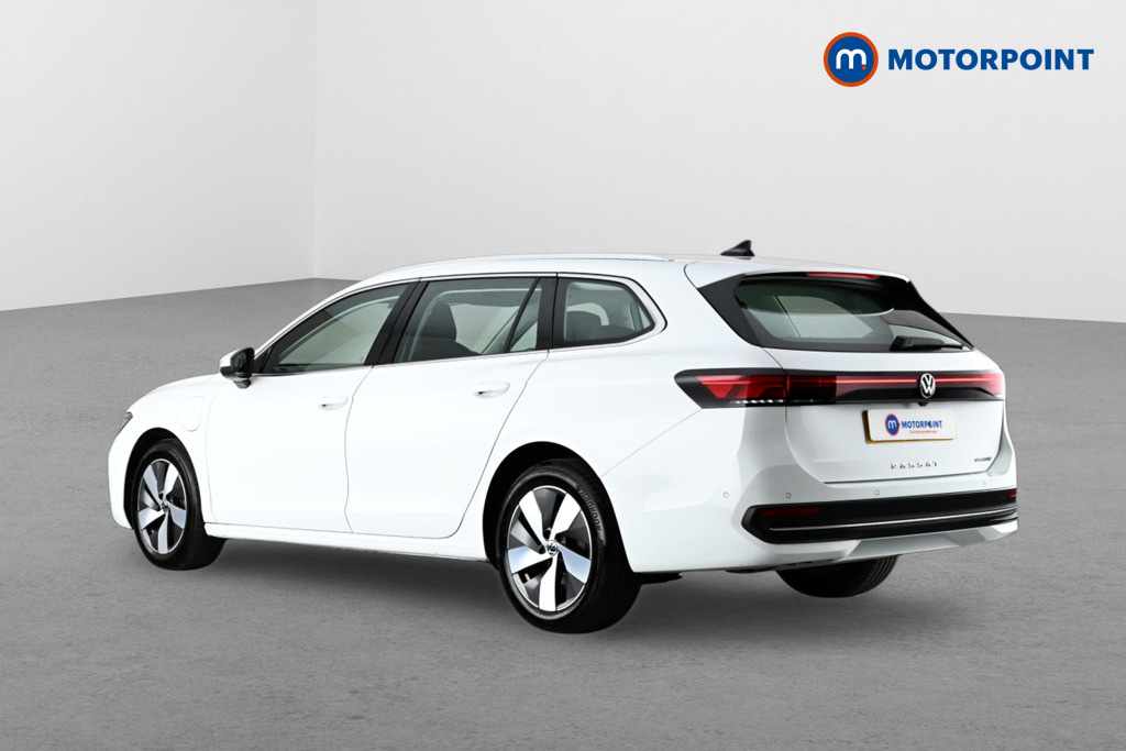 Volkswagen Passat 1.5 Tsi Ehybrid Life Dsg White #5