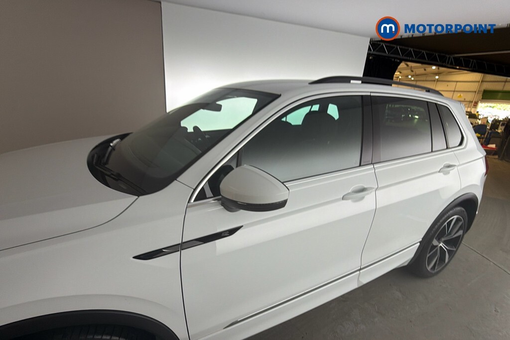 Volkswagen Tiguan 1.5 Tsi Active Suv Euro 6 Ss White #36