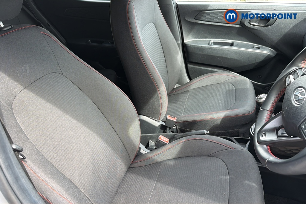 Hyundai I10 1.0 Se Connect Hatchback Euro 6 Brown #20