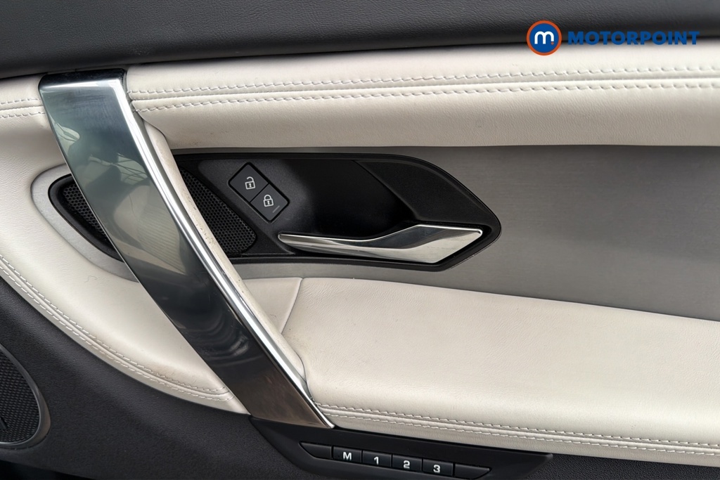 Land Rover Discovery Sport Sport S Black #23
