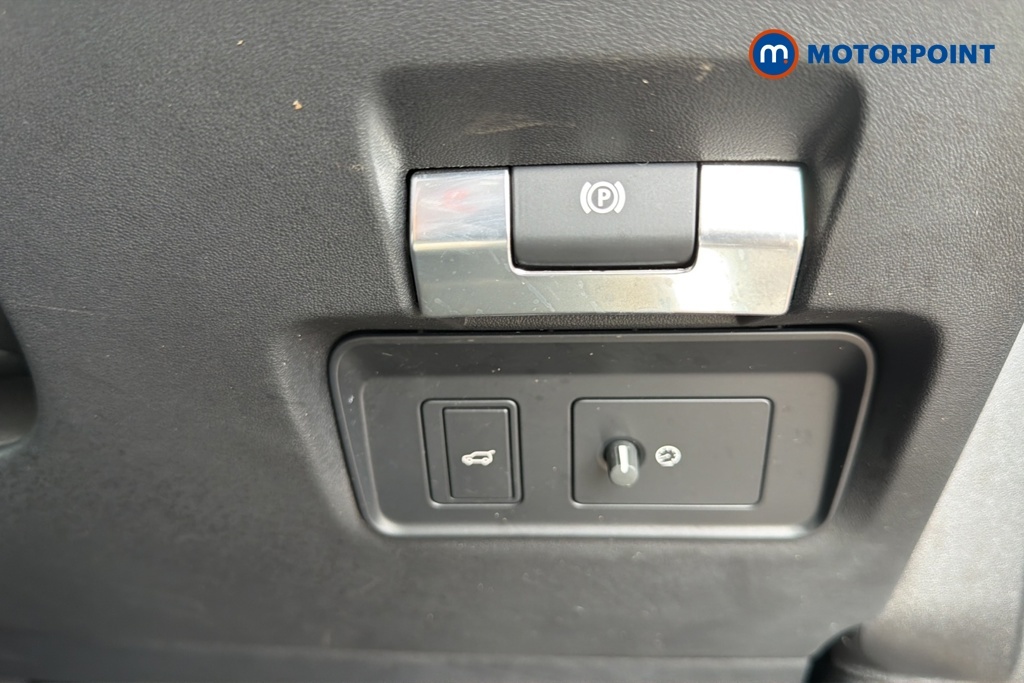 Land Rover Discovery Sport Sport S Black #16