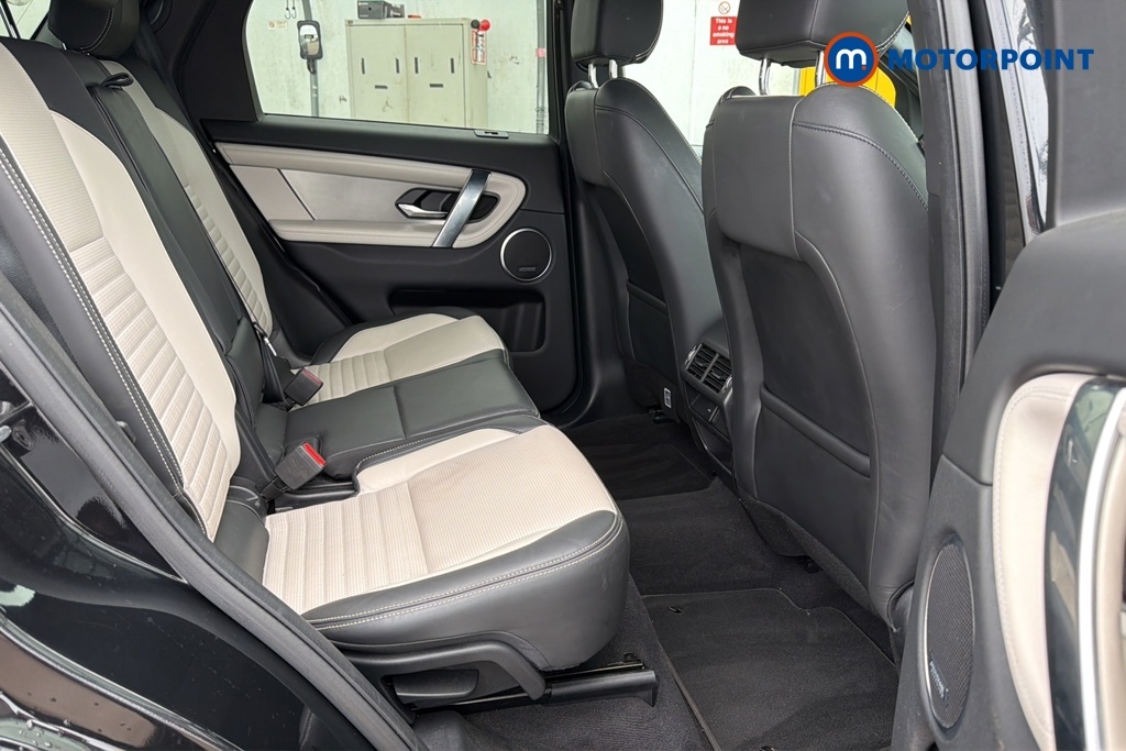 Land Rover Discovery Sport Sport S Black #27