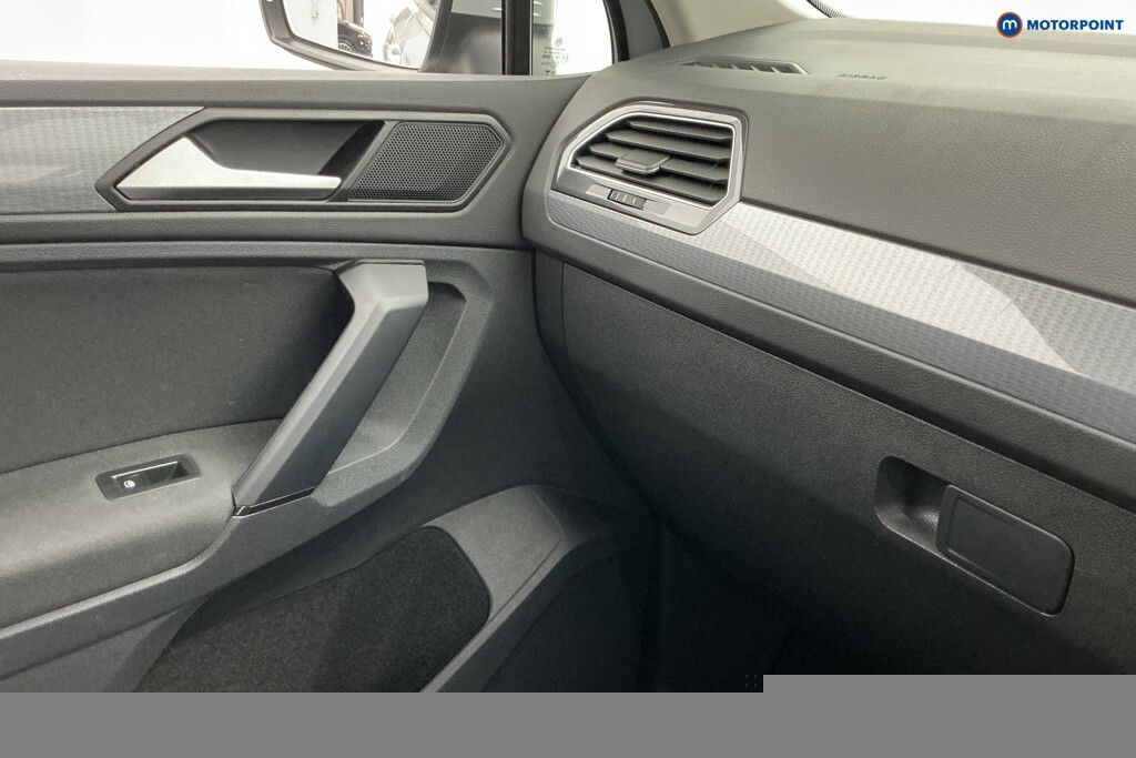 Volkswagen Tiguan 1.5 Tsi 150 R-line Edition Dsg White #17