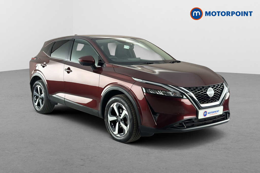 Nissan Qashqai 1.3 Dig-t Mh 158 N-connecta Xtronic Red