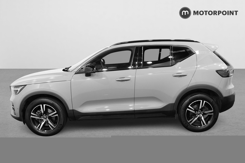 Volvo XC40 2.0 B3p Plus Dark YK23AXP Green #4