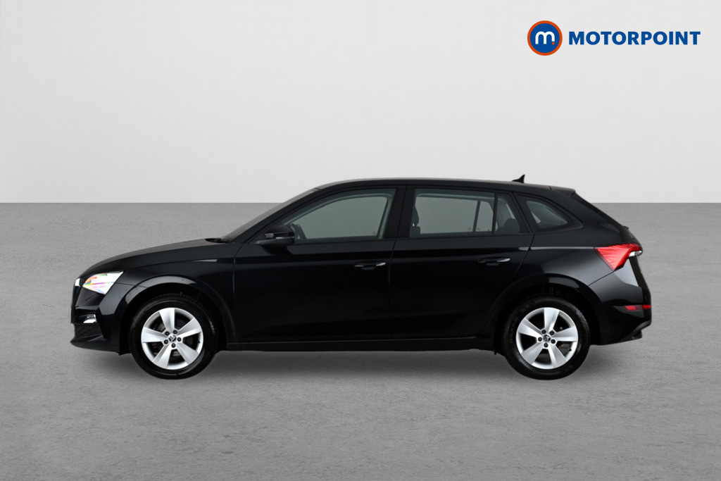 Skoda Scala 1.0 Tsi 110 Se Dsg HW24KAO Black #4