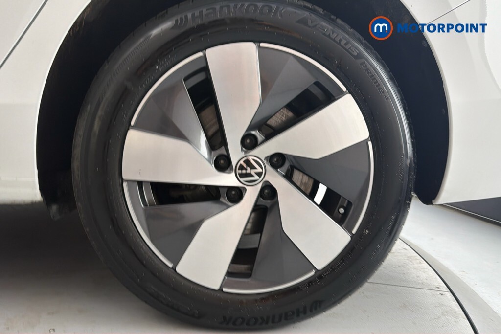 Volkswagen Passat 1.5 Tsi Ehybrid 19.7Kwh R-line Estate P White #43