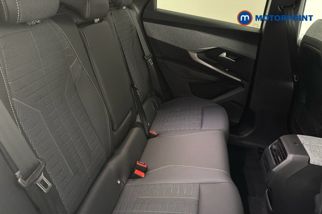 Peugeot 3008 1.2 Hybrid 136 Gt E-dsc6 2025 Black #30