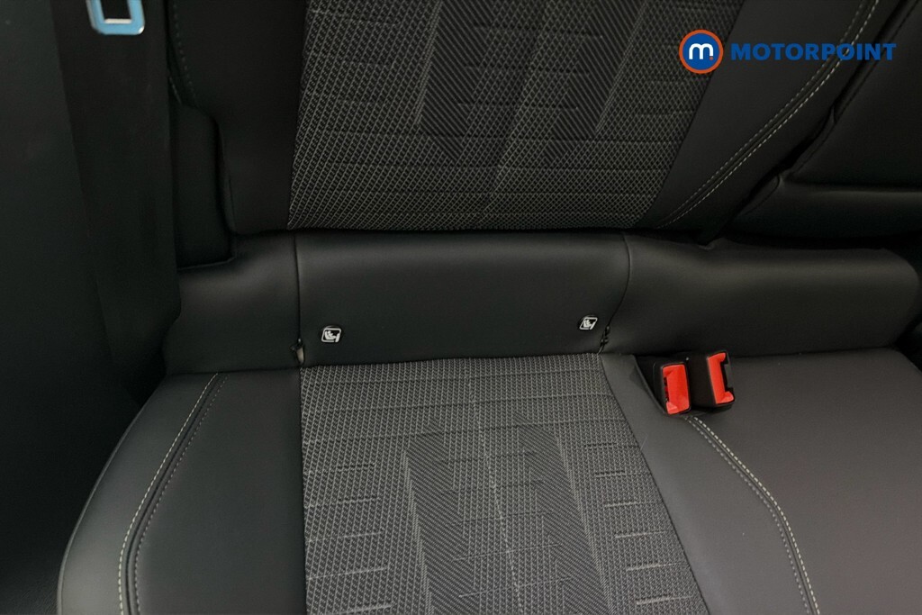 Peugeot 3008 1.2 Hybrid 136 Gt E-dsc6 2025 Black #31