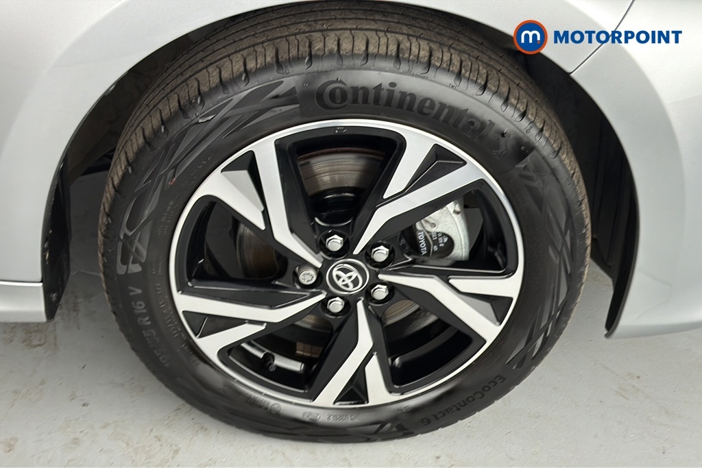 Toyota Yaris 1.5 Hybrid Icon Cvt White #39