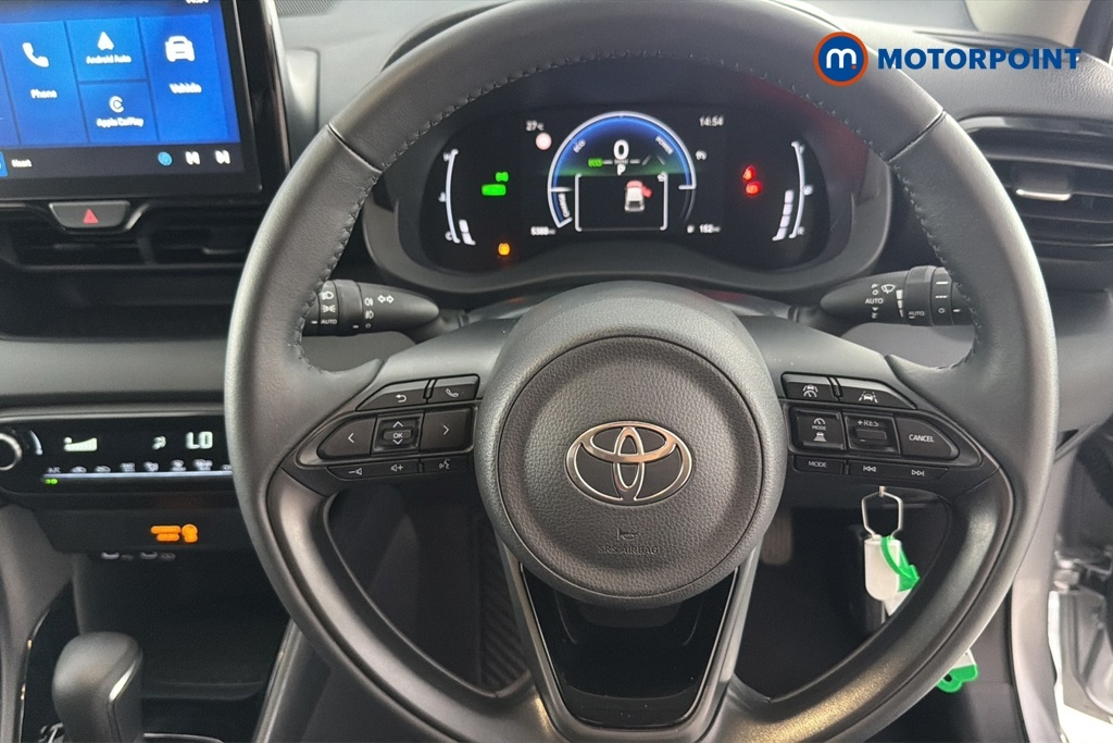 Toyota Yaris 1.5 Hybrid Icon Cvt White #10