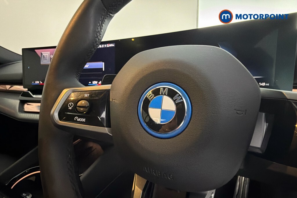 BMW i5 40 83.9Kwh M Sport Touring Edrive 11Kw Charger Green #13