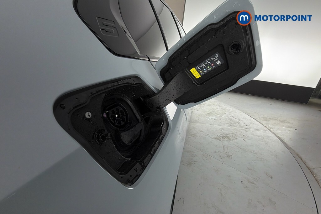 BMW i5 40 83.9Kwh M Sport Touring Edrive 11Kw Charger Green #40