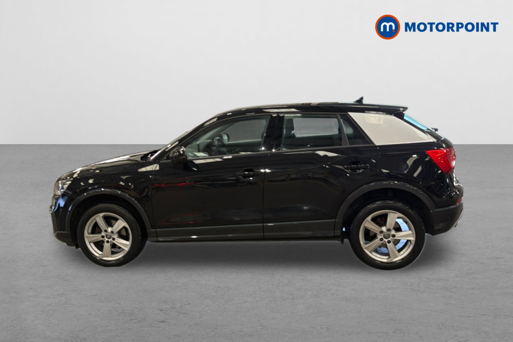 Audi Q2 30 Tdi Sport Black #4