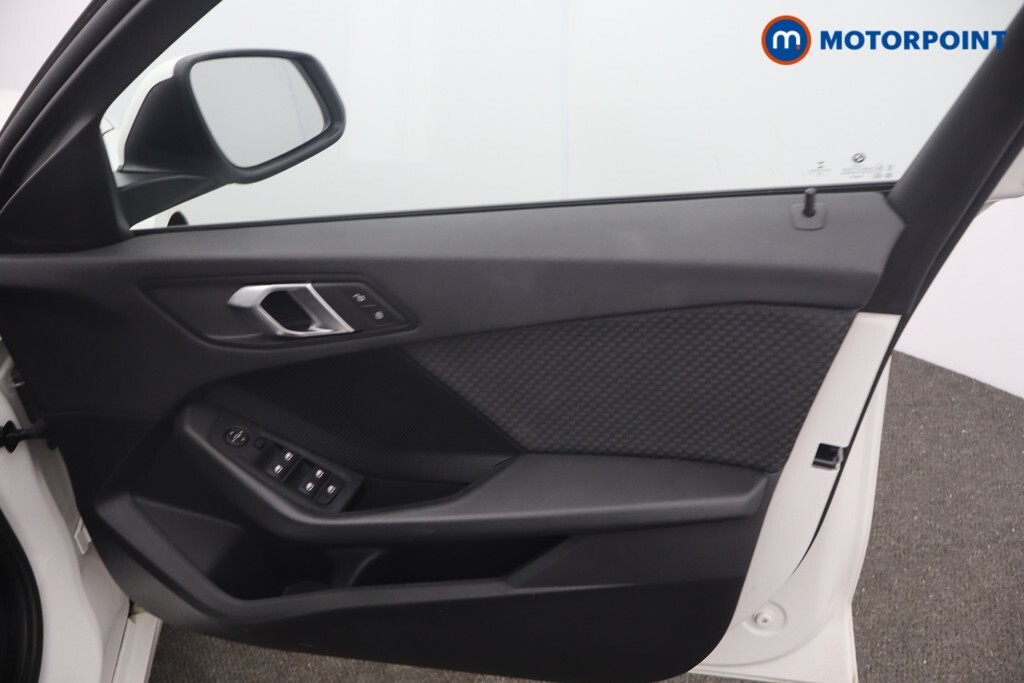 BMW 1 Series 1.5 118I M Sport Hatchback Dct Euro 6 Black #17