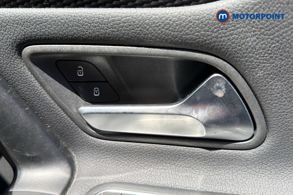 Mercedes-Benz A Class 1.3 A200 Sport Saloon Euro 6 S Silver #24