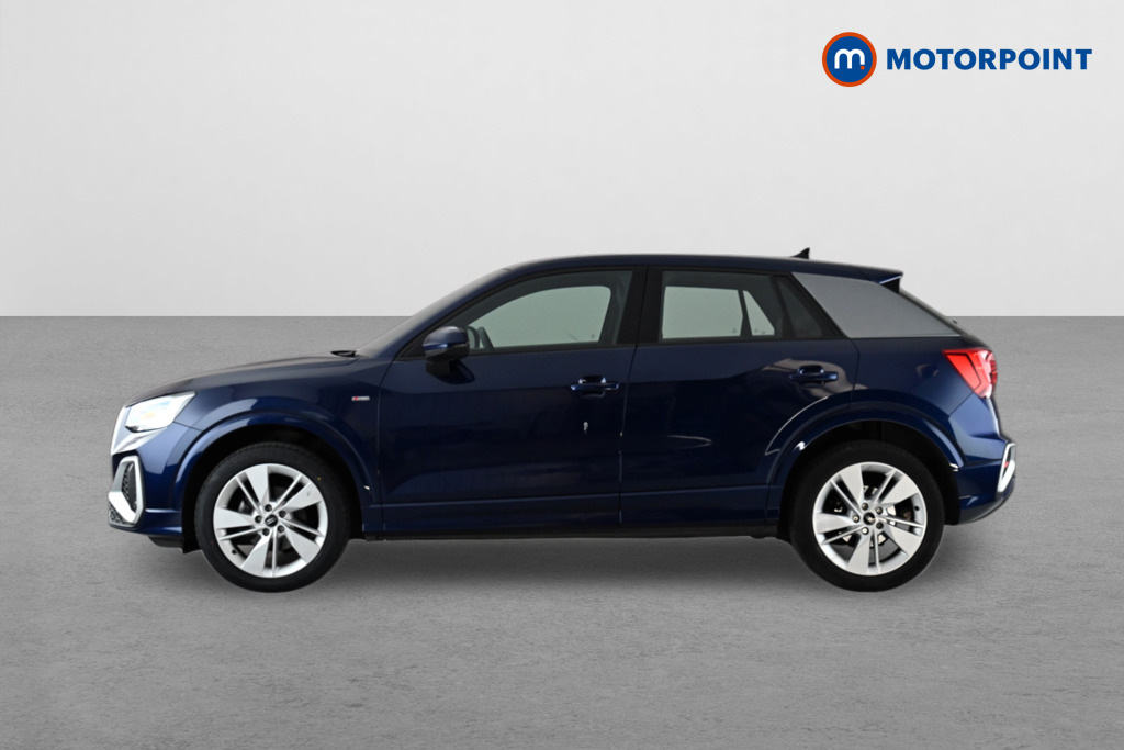 Audi Q2 35 Tfsi S Line SB23JVH Blue #4