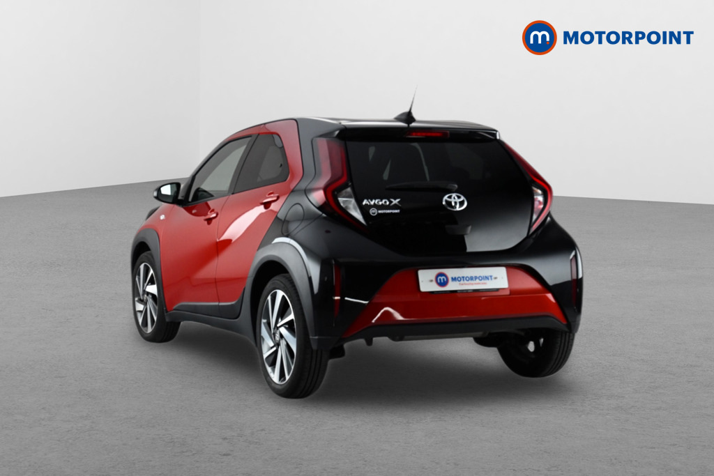 Toyota Aygo X 1.0 Vvt-i Edge Red #5