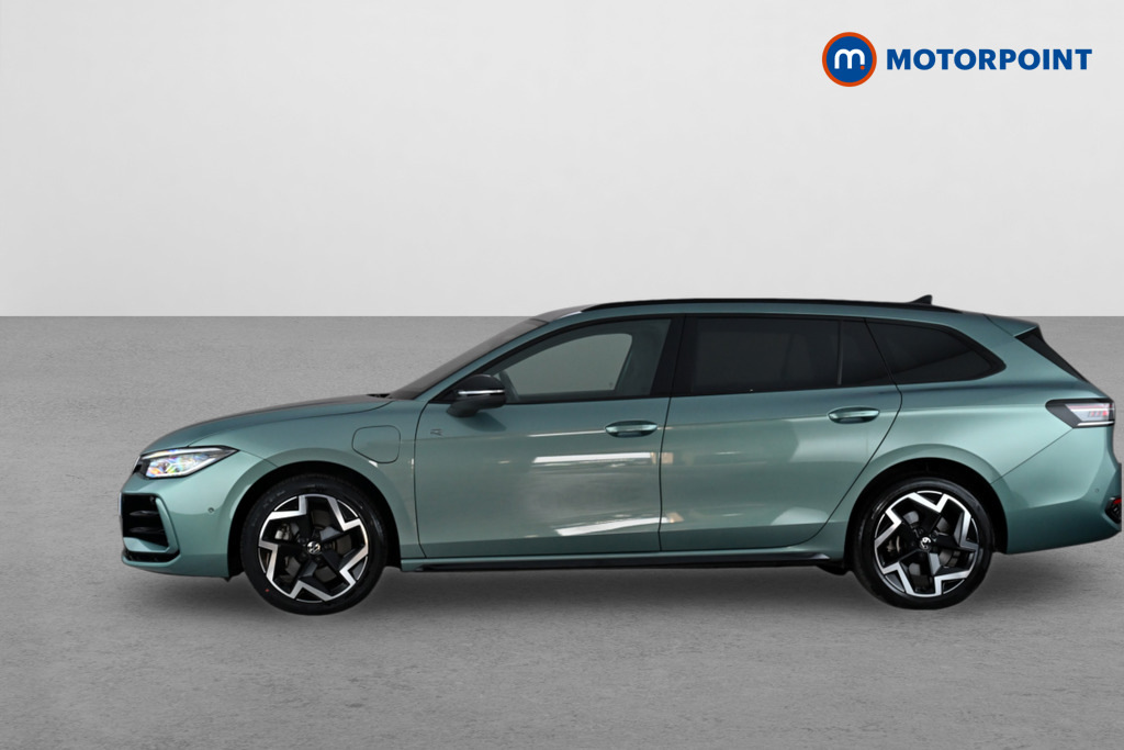 Volkswagen Passat 1.5 Tsi Ehybrid 272 R-line Dsg RK25VDM Green #4