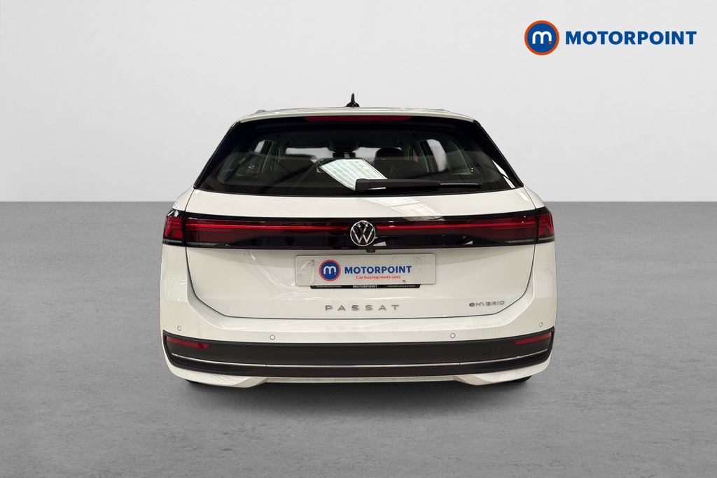 Volkswagen Passat 1.5 Tsi Ehybrid Life Dsg White #4