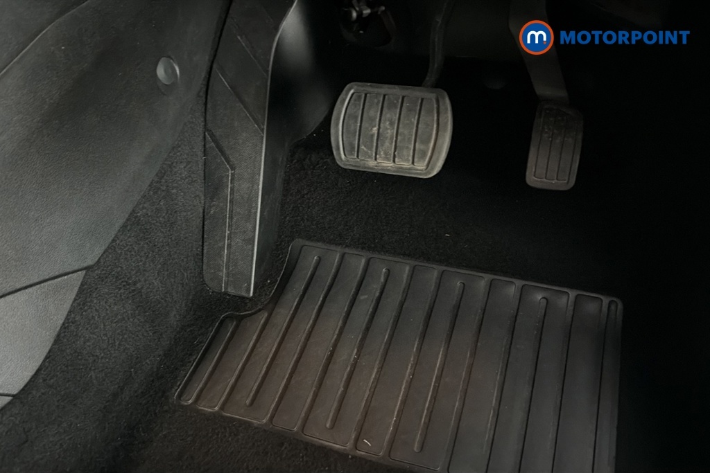 Fiat 600e New Fiat 600E La Prima 54Kwh 154Hp #26