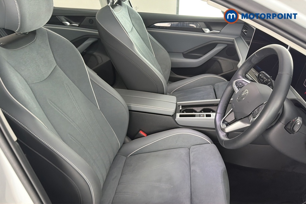 Volkswagen Passat 1.5 Etsi Mhev Life Estate Hybrid Dsg Eu Silver #26
